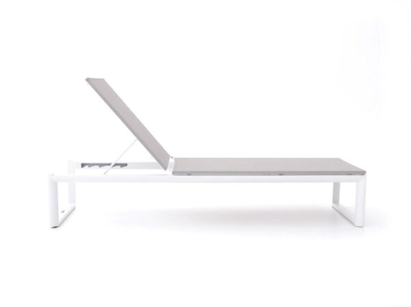 Bernstein furniture wit ligbedden