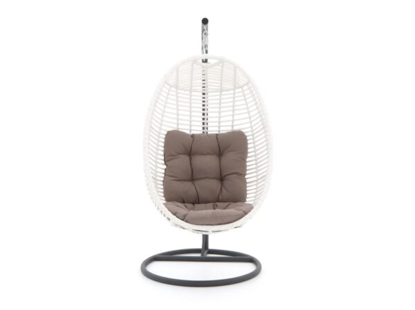 Wit hangstoelen