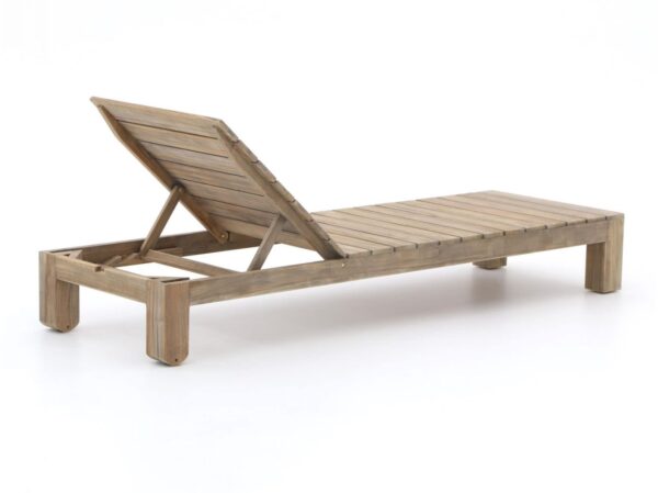 Rough furniture bruin ligbedden