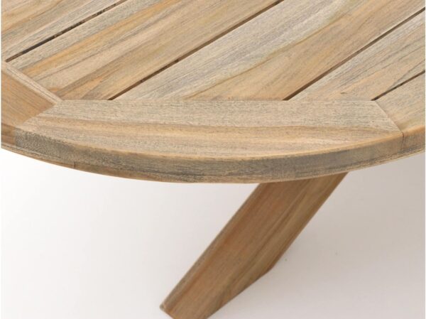 Bruin houten tuintafels